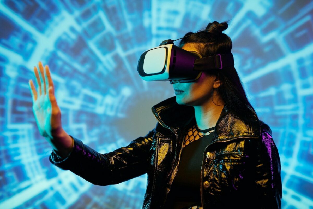 Business Predictions for 2023-2024: Female Entrepreneurs Share Their Strategies