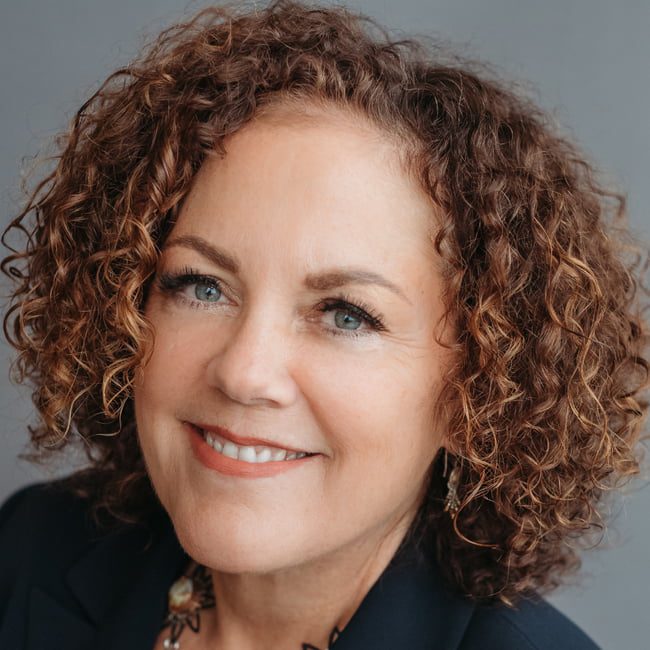 Lessons Learned During Business Crises 1 Donna Miller, C3Workplace Chief Visionary Officer.