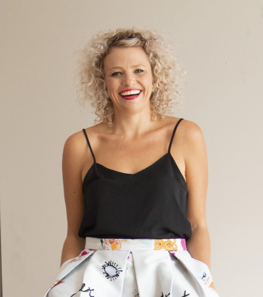 The Power of Inspiration in Women’s Entrepreneurship 1 Susie Taaffe, CEO and Founder of Skanties