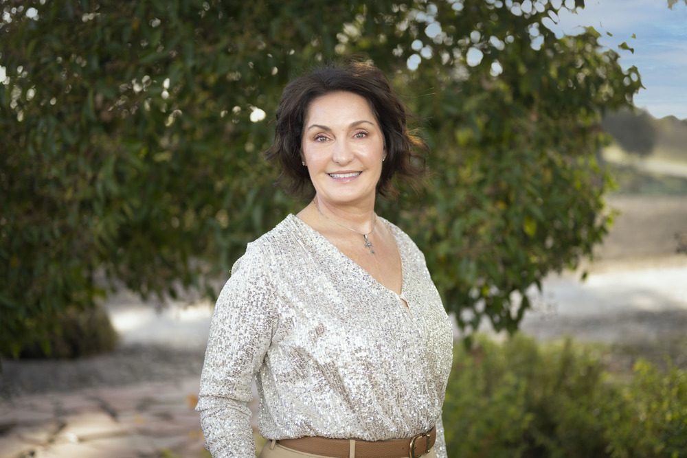 Empowering Designs: Women Entrepreneurs Crafting Business Strategies 1 Empowering Designs: Women Entrepreneurs Crafting Business Strategies
