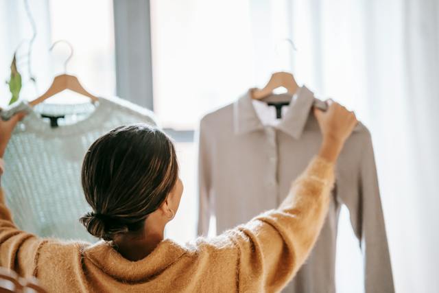 Tips for Negotiating Better Product Rates as a Female Buyer: Strategies for Success Tips for Negotiating Better Product Rates as a Female Buyer: Strategies for Success