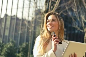 How Women Entrepreneurs Can Amplify Their Online Presence