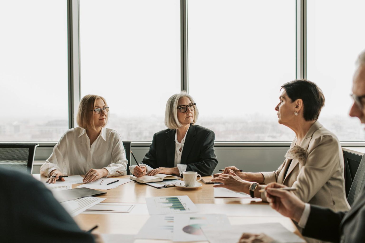 Women Leaders Consolidate Wealth and Power as Government Rejects Diversity Metrics Women Leaders Consolidate Wealth and Power as Government Rejects Diversity Metrics