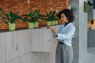 pexels-mikhail-nilov-8297701